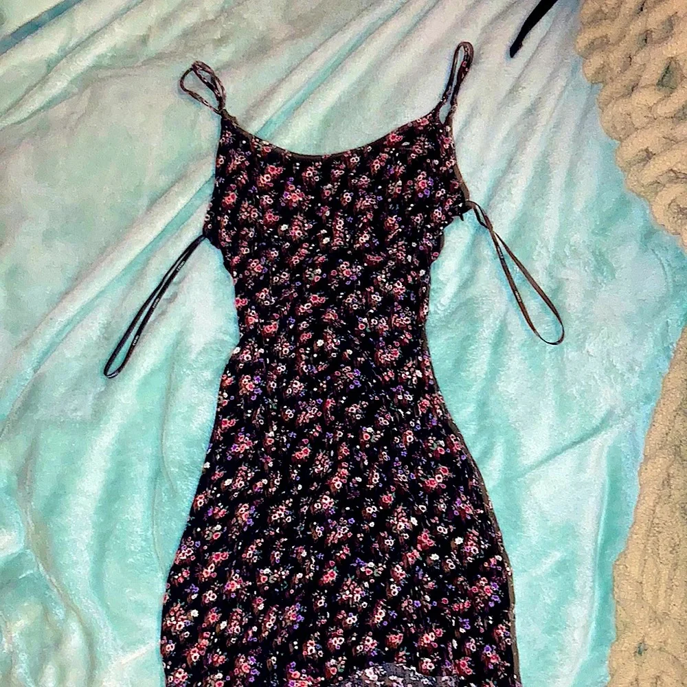 Forever 21 short dress floral print. - Picture 1 of 3